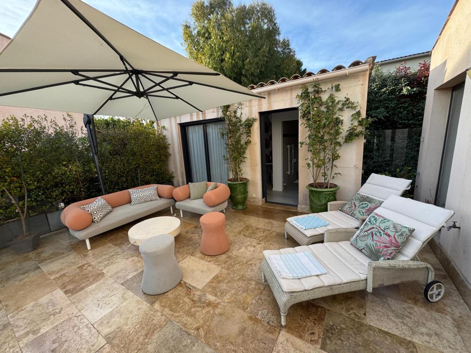 אנטיב Villa Elimia Piscine Privee & Chauffee מראה חיצוני תמונה